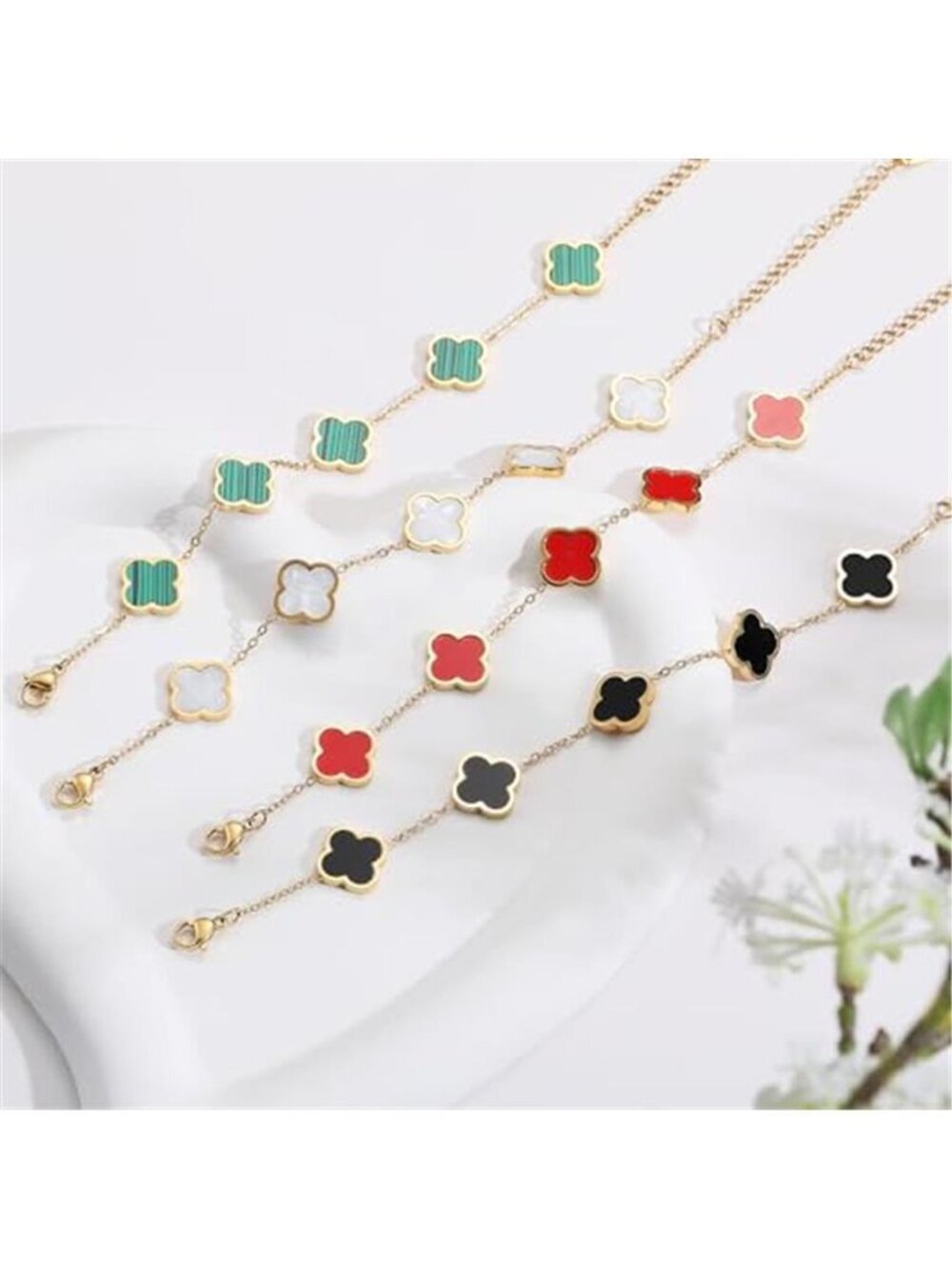 AIPPK 18K Gold Plated Clover Lucky Bracelet for Women White/Black/Red/Green - Picture 5 of 7